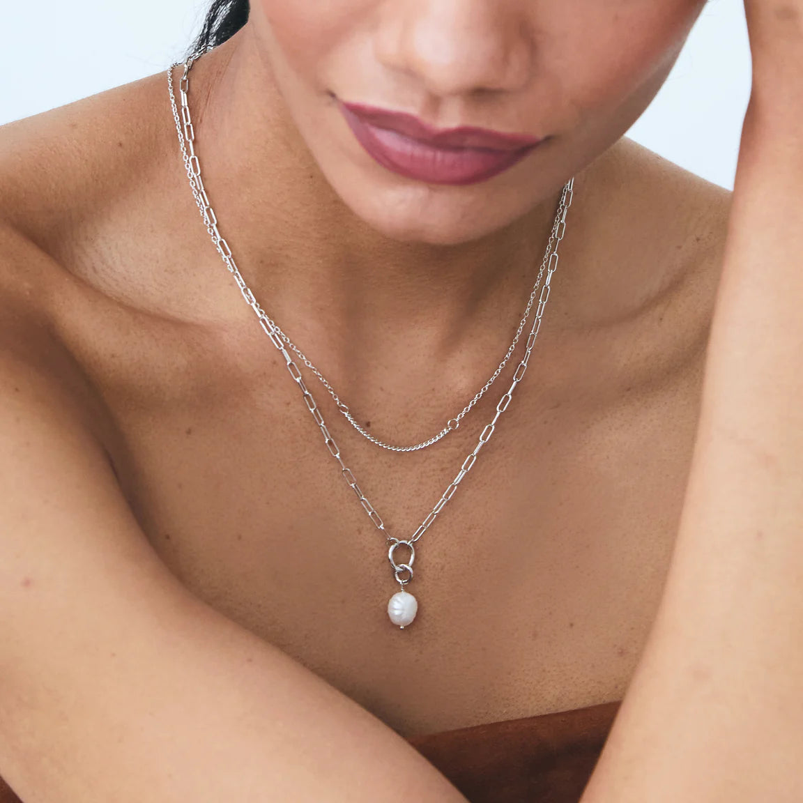 emily pearl layer necklace silver