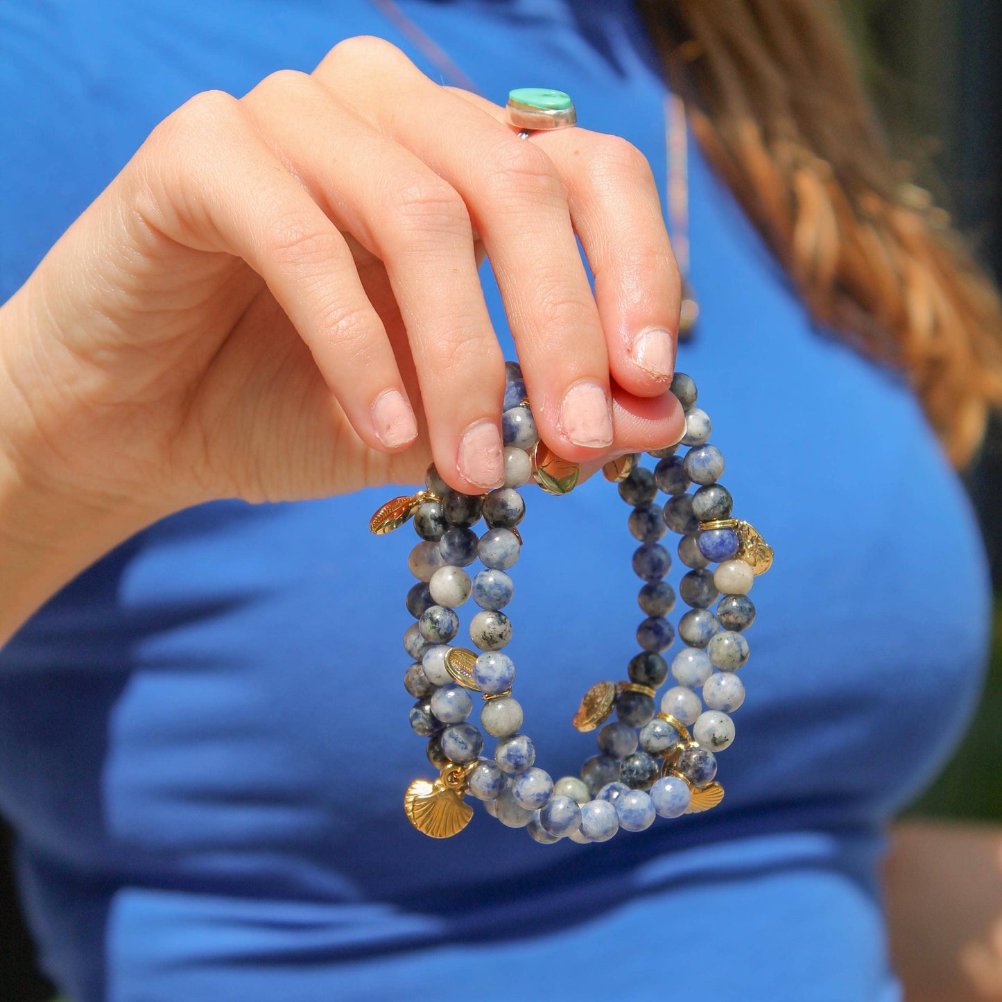 Small Seashell Charm Bracelet in Wave