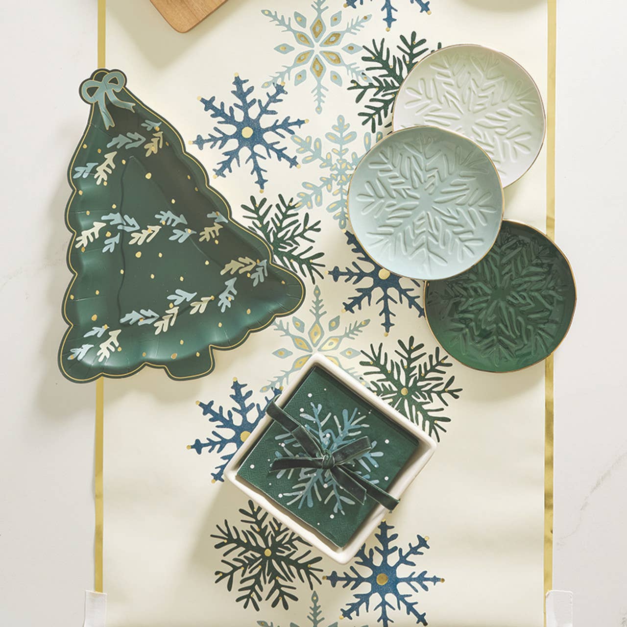 Christmas Tree Disposable Paper Plates - set of 8