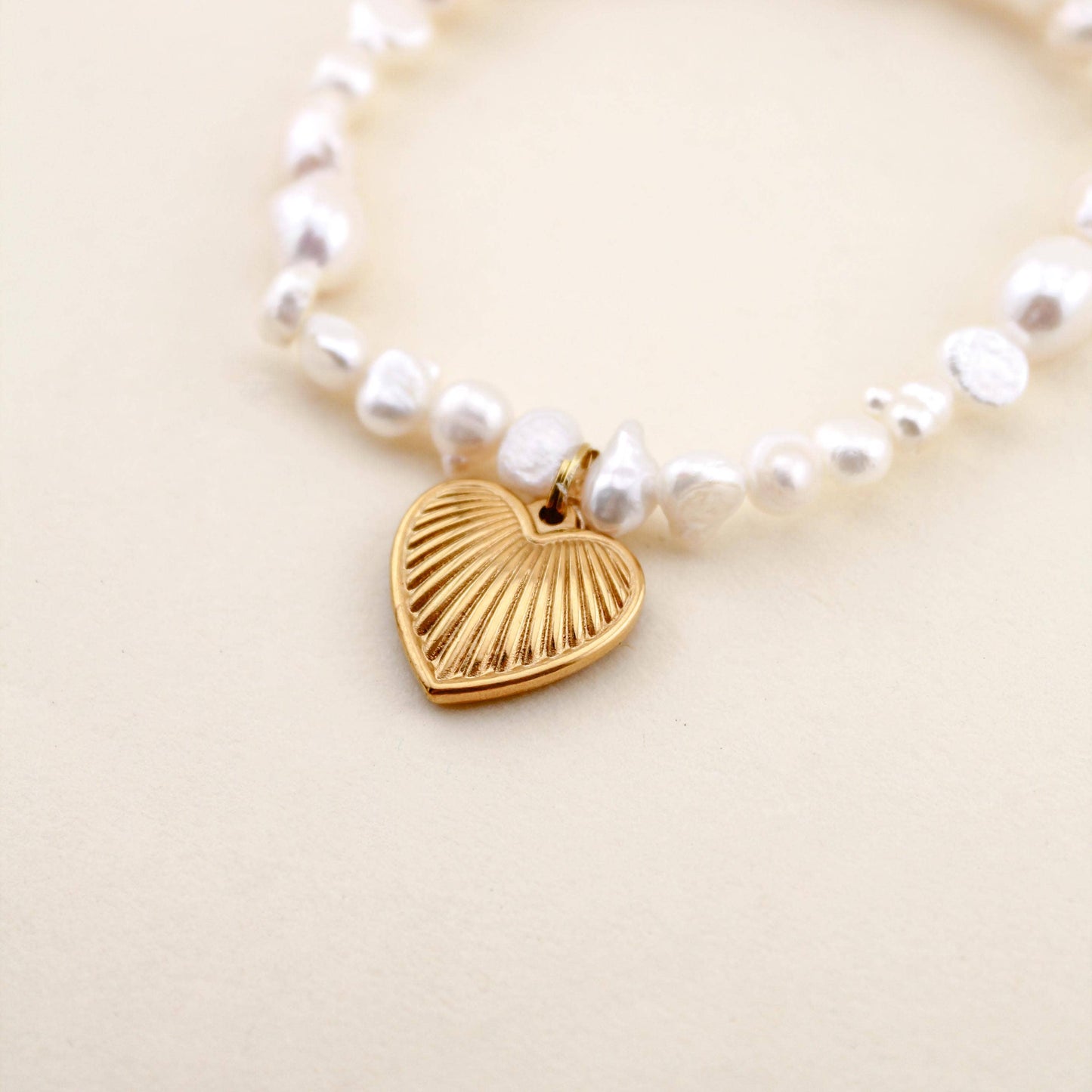 Heart Charm Bracelet in Pearl