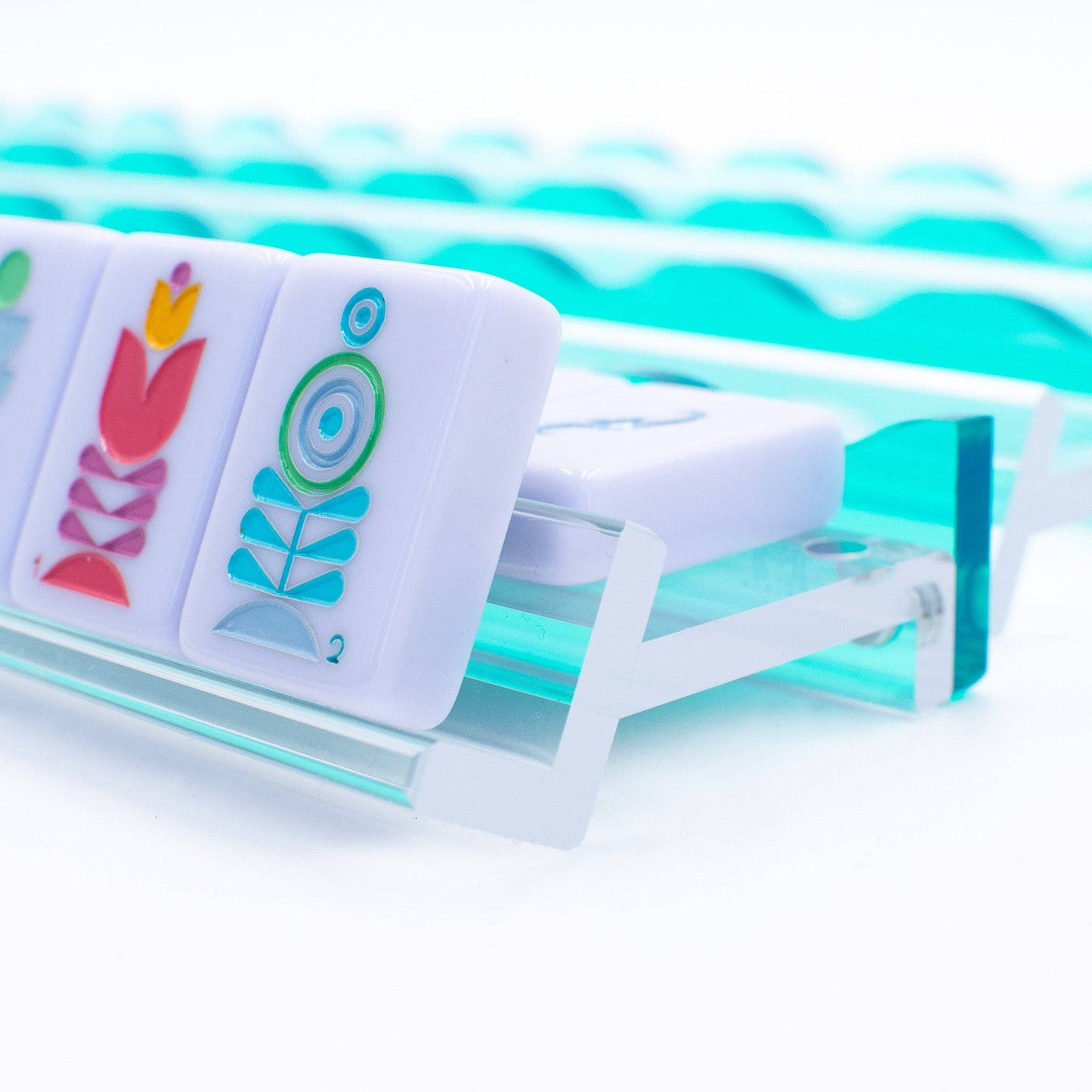 Wavy Acrylic Mahjong Racks | Many Colors | Magnetic Pushers